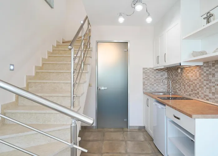 Atspas View * Skála Marión